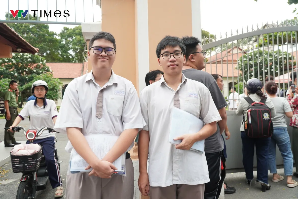 Đề Toán vừa sức, nhiều thí sinh TP Hồ Chí Minh cầm chắc điểm 7+, 8+ - Ảnh 3.