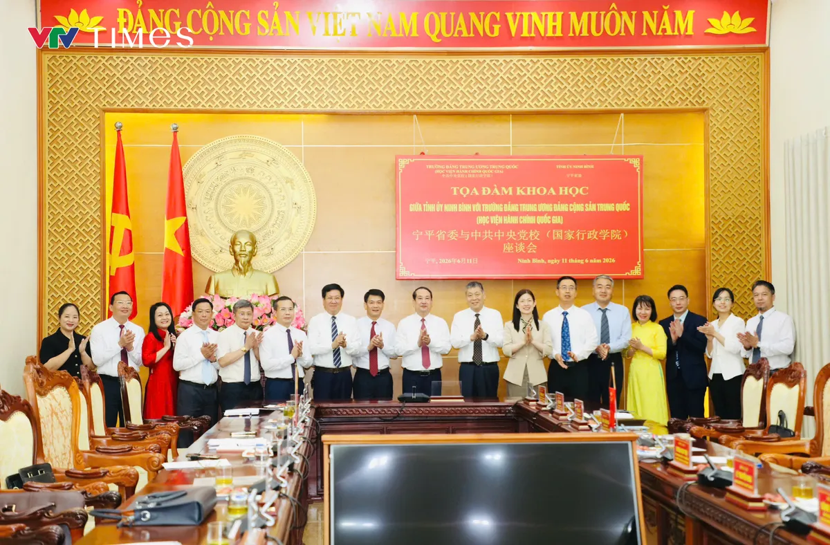Ninh Bình: Từ nghị quyết đến thực tiễn phát triển - Ảnh 8.