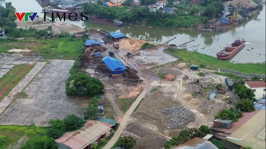 Nh&agrave; xưởng tr&aacute;i ph&eacute;p bị xử phạt vẫn ngang nhi&ecirc;n hoạt động tại x&atilde; Trung Gi&atilde; - Ảnh 3.
