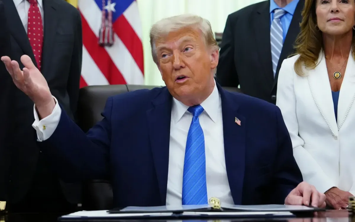 Tổng thống Mỹ Donald Trump phát biểu tại Phòng Bầu dục, Nhà Trắng, Washington, ngày 10/6/2026. (Ảnh: AP)