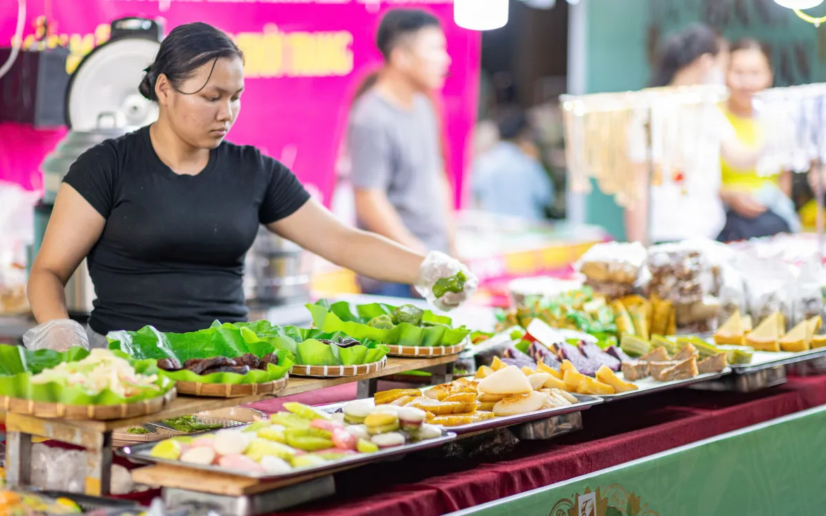 Thành phố Hồ Chí Minh vào top 10 điểm đến ẩm thực hấp dẫn nhất thế giới. Ảnh: Quang Thăng