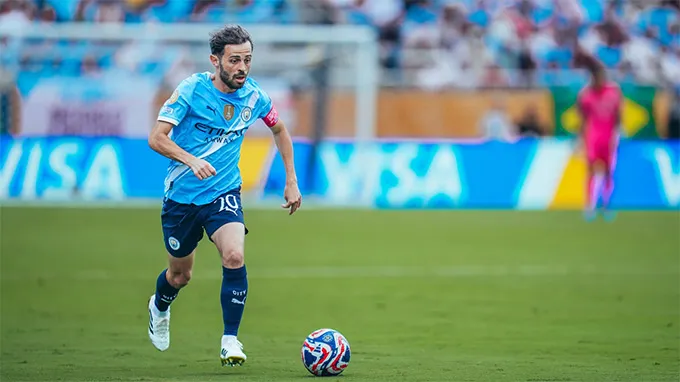 Mourinho ra tay, Real Madrid chốt xong bom tấn Bernardo Silva chỉ sau 36 giờ đàm phán- Ảnh 1. Mourinho ra tay, Real Madrid chốt xong bom tấn Bernardo Silva chỉ sau 36 giờ đàm phán- Ảnh 1.