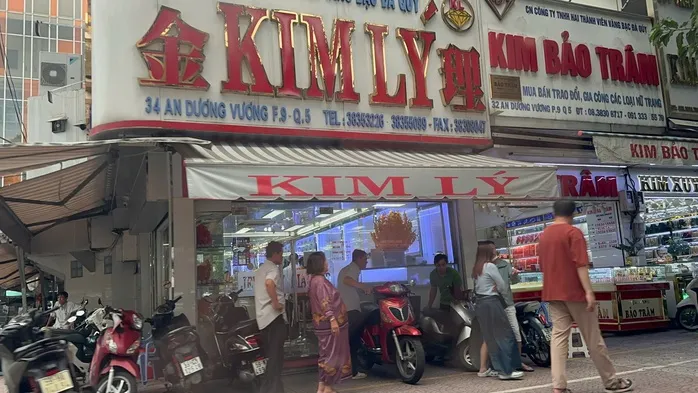 Thị trường kim cương xáo trộn- Ảnh 1. Thị trường kim cương xáo trộn- Ảnh 1.