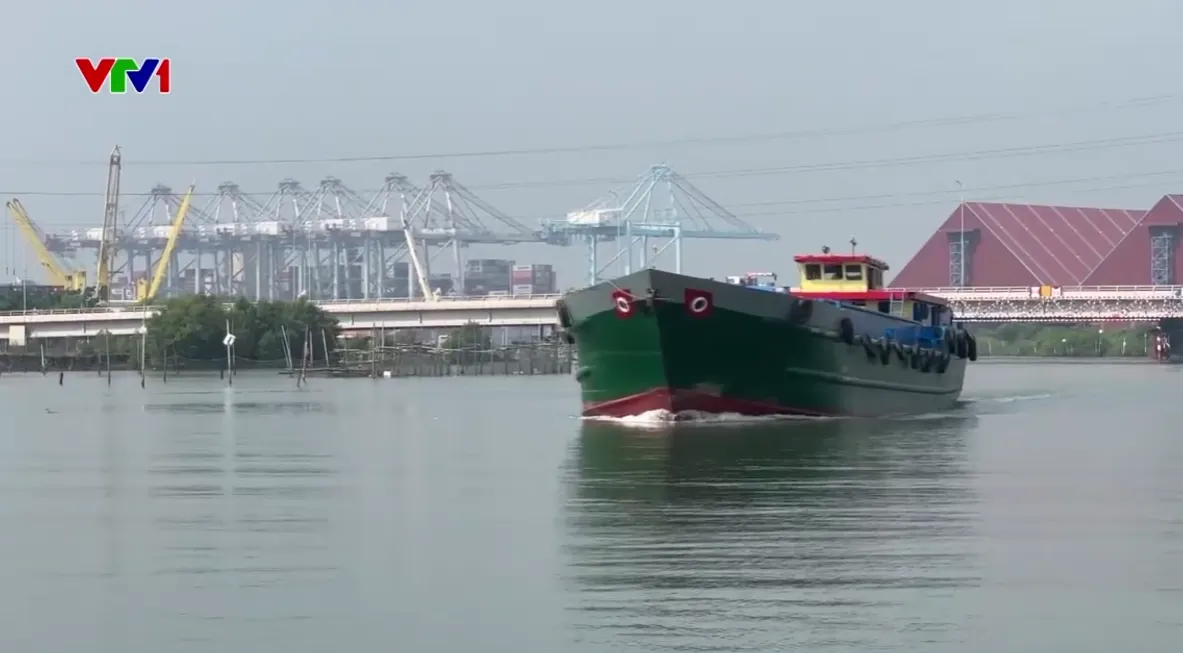 TP Hồ Chí Minh đánh thức tiềm năng giao thông thủy giữa áp lực hạ tầng- Ảnh 2. TP Hồ Chí Minh đánh thức tiềm năng giao thông thủy giữa áp lực hạ tầng- Ảnh 2.