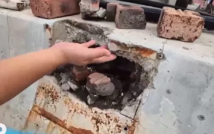 Cầu Rào 1 ở Hải Phòng xuất hiện lún, nứt cục bộ sau hơn 4 năm sử dụng - Ảnh 1.