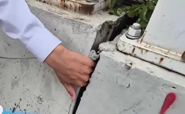 Cầu Rào 1 ở Hải Phòng xuất hiện lún, nứt cục bộ sau hơn 4 năm sử dụng - Ảnh 4.