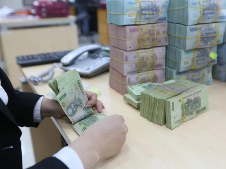 Thủ tướng: Tăng thu nội địa 13-15% trong năm 2027, chi ngân sách nhà nước phải triệt để tiết kiệm - Ảnh 1.