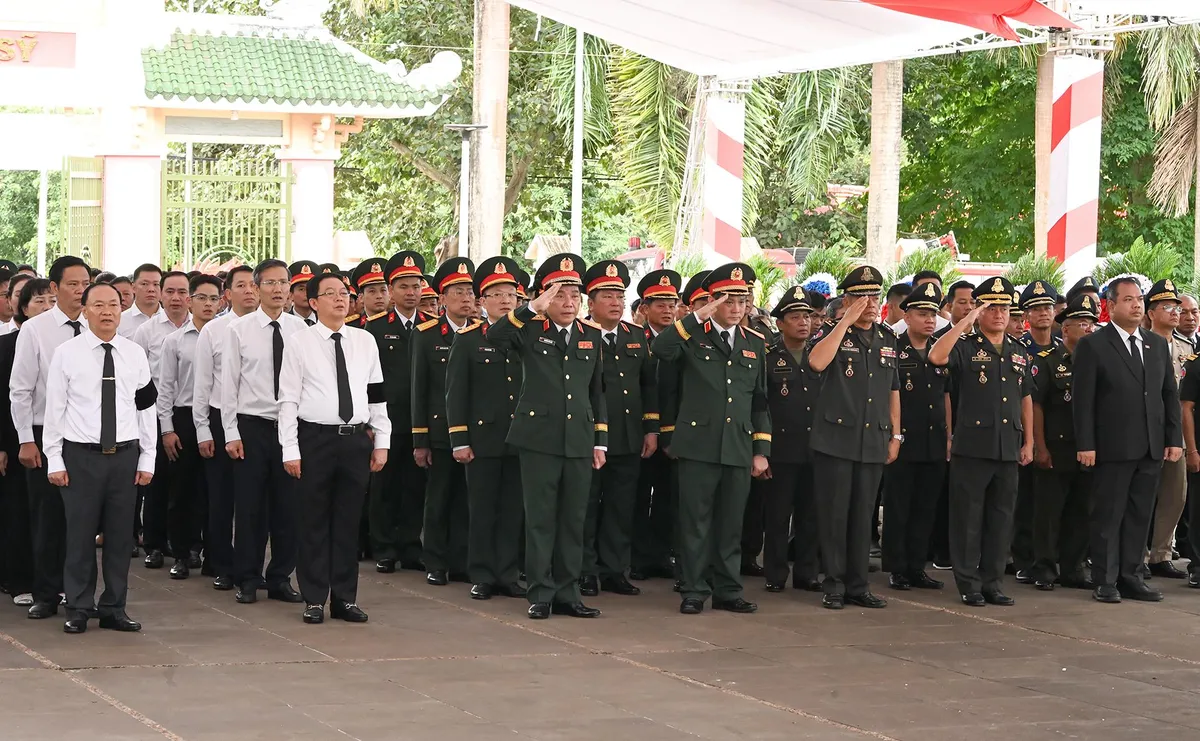 Gia Lai truy điệu, an t&aacute;ng 18 h&agrave;i cốt liệt sĩ hy sinh tại Campuchia về với đất mẹ  - Ảnh 2.