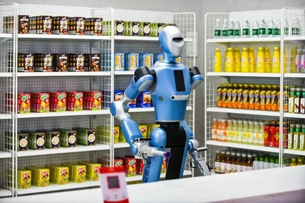 Trung Quốc mở cửa h&agrave;ng robot h&igrave;nh người đầu ti&ecirc;n, kh&aacute;ch h&agrave;ng c&oacute; thể thu&ecirc; hoặc mua mang về- Ảnh 1.