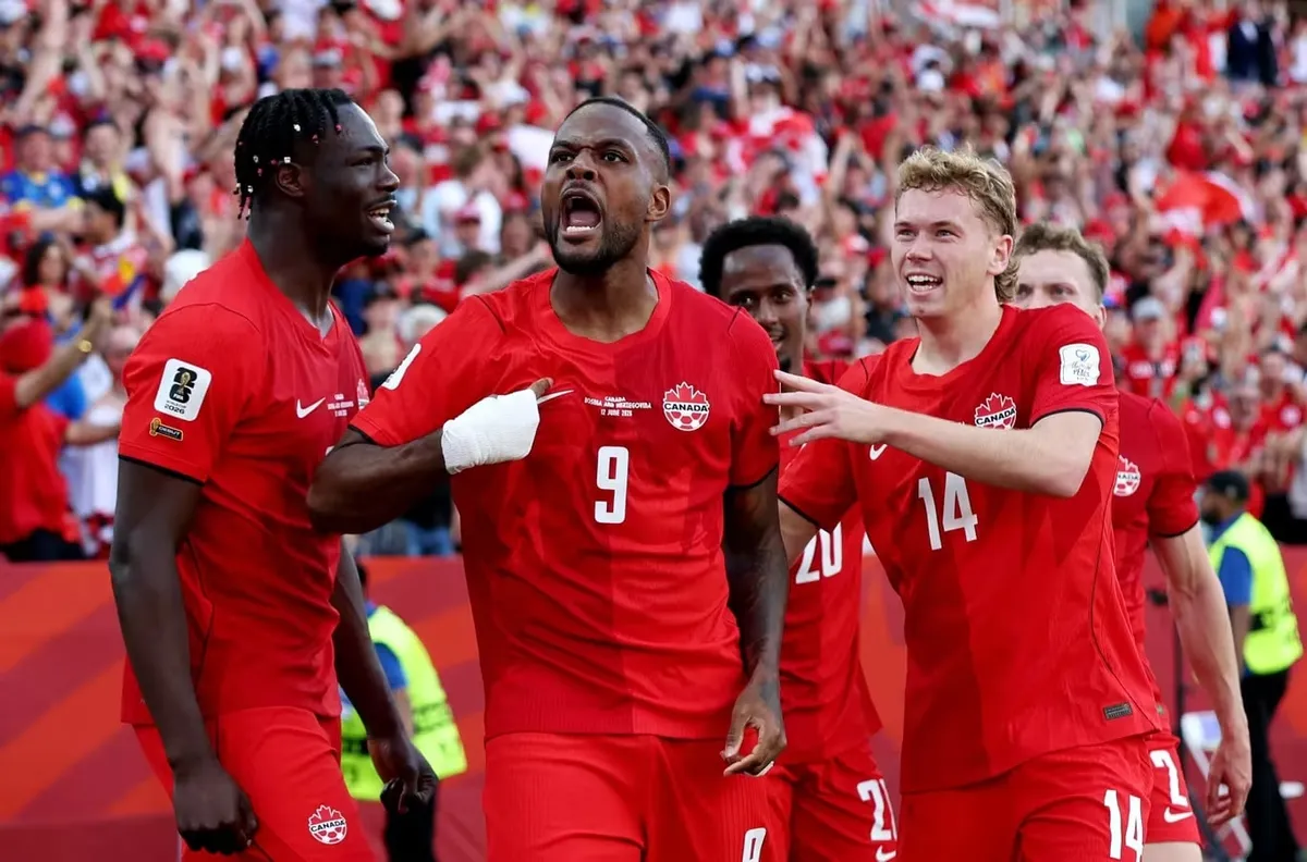 Canada viết n&ecirc;n lịch sử tại World Cup 2026 với điểm số đầu ti&ecirc;n sau m&agrave;n ngược d&ograve;ng nghẹt thở- Ảnh 1.