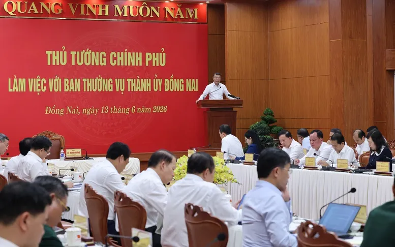 Thủ tướng: Đồng Nai tăng tốc thực hiện mục ti&ecirc;u tăng trưởng 2 con số - Ảnh 2.