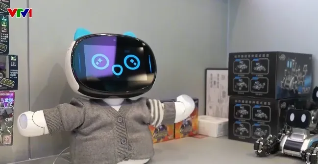 Cửa hàng robot hình người đầu tiên đi vào hoạt động tại Trung Quốc - Ảnh 1.