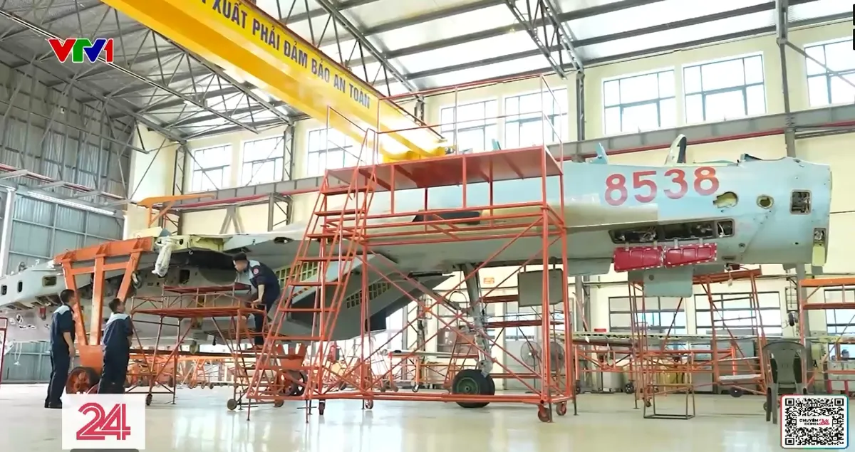 Việt Nam làm chủ công nghệ đại tu tăng hạn tiêm kích Su-30MK2 - Ảnh 1.