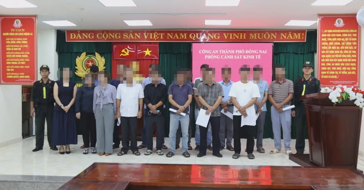 Khởi tố th&ecirc;m 38 bị can trong đường d&acirc;y mua b&aacute;n h&oacute;a đơn ngh&igrave;n tỷ ở TP Đồng Nai- Ảnh 1.