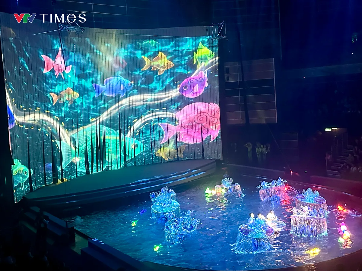 TP Hồ Chí Minh khởi động chuỗi sự kiện văn hóa nghệ thuật kỷ niệm 50 năm mang tên Bác- Ảnh 4. TP Hồ Chí Minh khởi động chuỗi sự kiện văn hóa nghệ thuật kỷ niệm 50 năm mang tên Bác- Ảnh 4.
