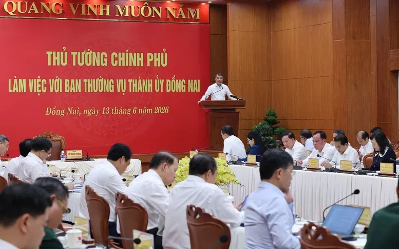 Thủ tướng: Đồng Nai phải bứt phá để đạt mục tiêu tăng trưởng 2 con số- Ảnh 1. Thủ tướng: Đồng Nai phải bứt phá để đạt mục tiêu tăng trưởng 2 con số- Ảnh 1.