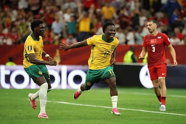 Australia tạo địa chấn ng&agrave;y ra qu&acirc;n World Cup 2026, quật ng&atilde; Thổ Nhĩ Kỳ d&ugrave; l&eacute;p vế to&agrave;n diện- Ảnh 1.