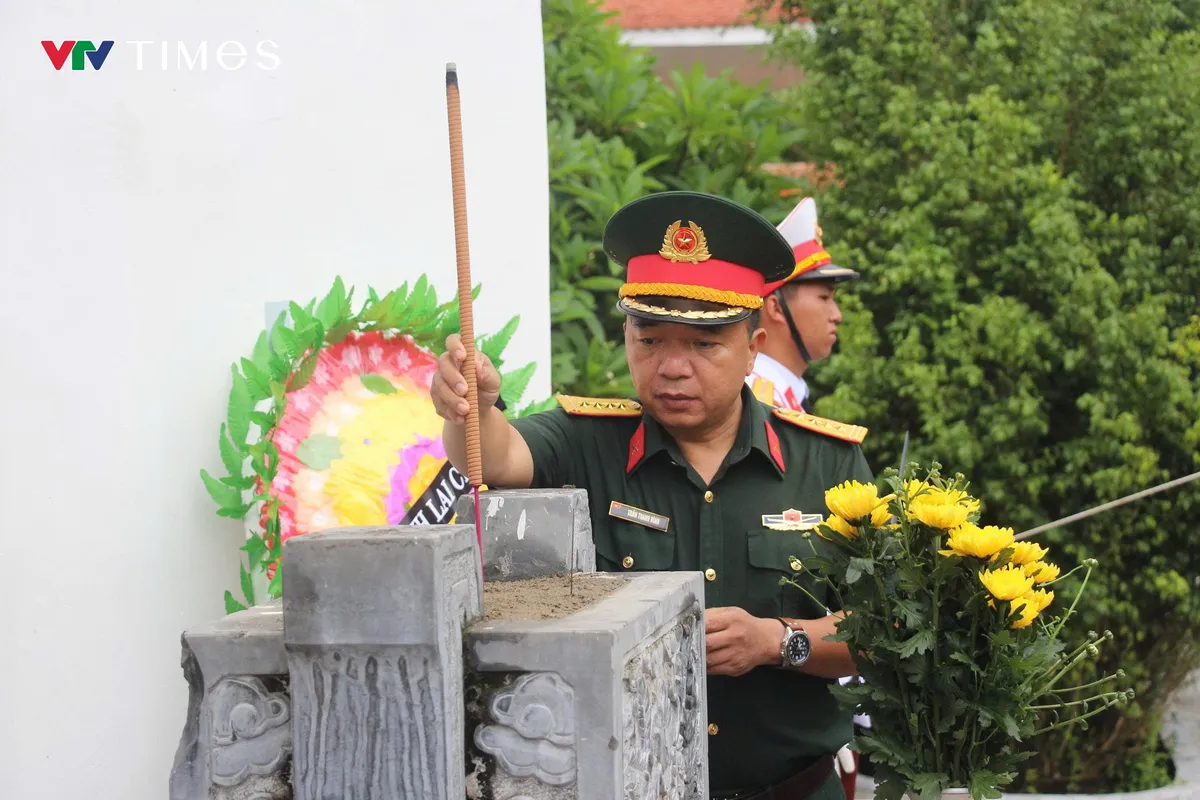 Lai Ch&acirc;u lấy mẫu ADN, số h&oacute;a th&ocirc;ng tin h&agrave;i cốt liệt sĩ  - Ảnh 2.