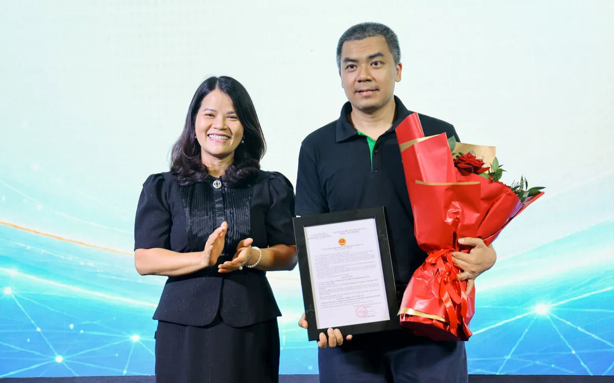TP.Hồ Chí Minh cấp Giấy chứng nhận Doanh nghiệp Công nghệ cao đầu tiên cho GreenNode