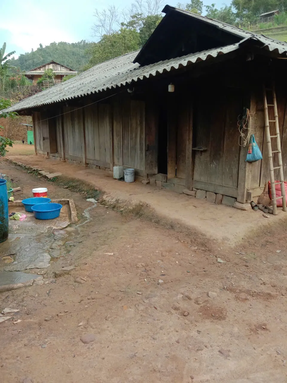 Gia đình kiệt quệ trước chi phí điều trị cho con mắc tim bẩm sinh - Ảnh 1.