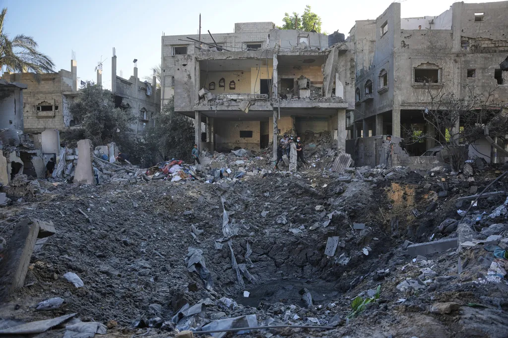 Israel chưa rút quân khỏi Lebanon, Syria và Gaza - Ảnh 2. Israel chưa rút quân khỏi Lebanon, Syria và Gaza - Ảnh 2.