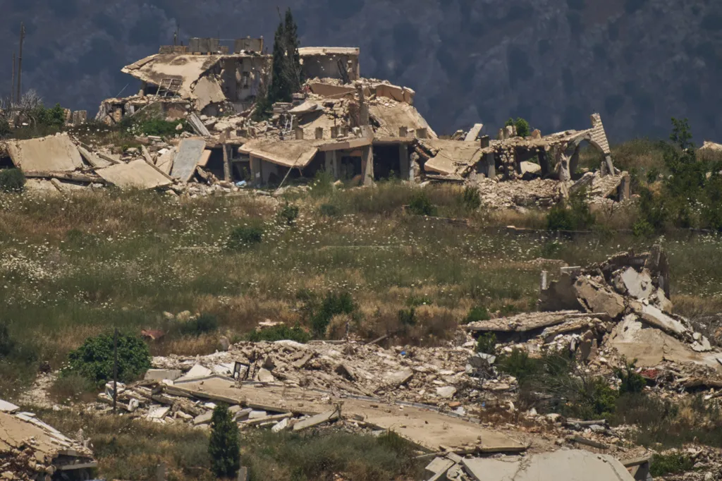 Israel chưa rút quân khỏi Lebanon, Syria và Gaza - Ảnh 1. Israel chưa rút quân khỏi Lebanon, Syria và Gaza - Ảnh 1.