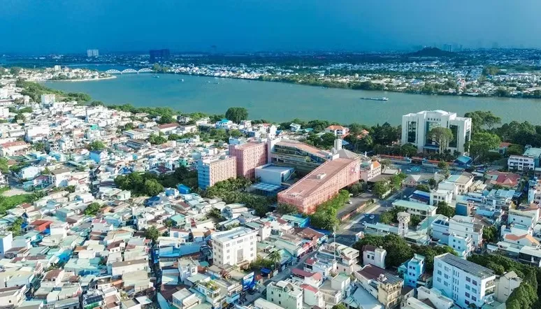 TP Đồng Nai đẩy mạnh cắt giảm thủ tục h&agrave;nh ch&iacute;nh, quyết t&acirc;m đạt mục ti&ecirc;u tăng trưởng GRDP từ 10% trở l&ecirc;n  - Ảnh 1.