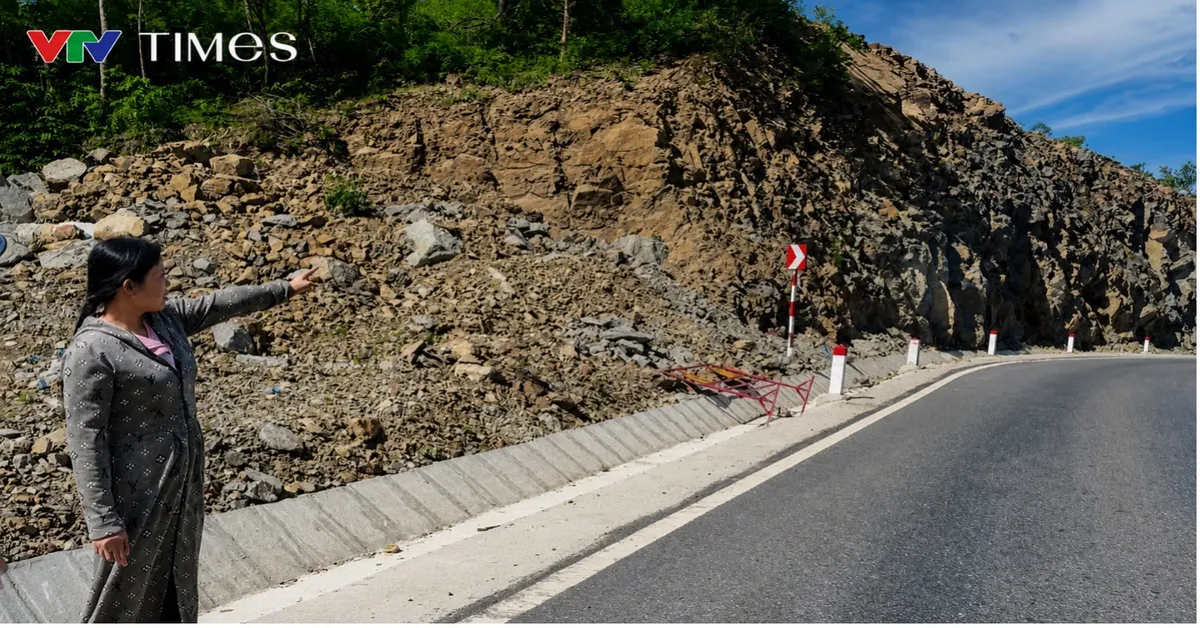 L&acirc;m Đồng: Quốc lộ 28B xuất hiện nhiều điểm nguy cơ sạt lở, khẩn trương khắc phục trước m&ugrave;a mưa. - Ảnh 3.