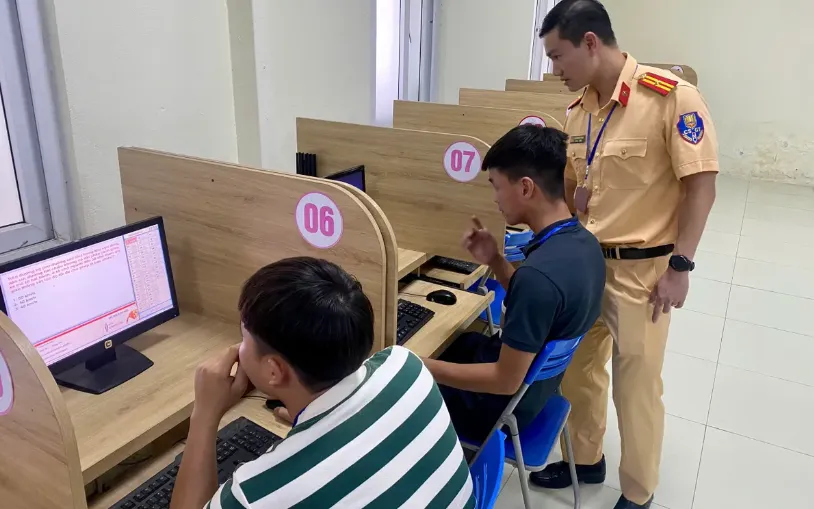 Cục CSGT đề xuất bỏ thi mô phỏng, tăng câu hỏi lý thuyết (Ảnh minh họa - Nguồn: CAHN)