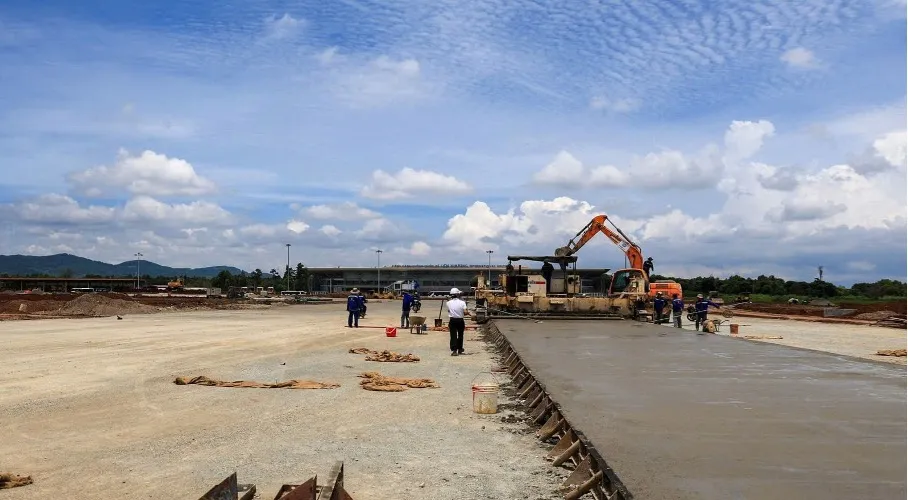 Đề xuất mở lại s&acirc;n bay Li&ecirc;n Khương sớm hơn dự kiến, tạo đ&agrave; phục hồi du lịch L&acirc;m Đồng - Ảnh 1.