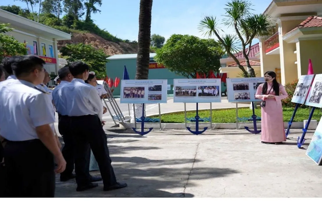 Khai mạc triển lãm "Hoàng Sa, Trường Sa - Biển, đảo thiêng liêng" tại Đà Nẵng.