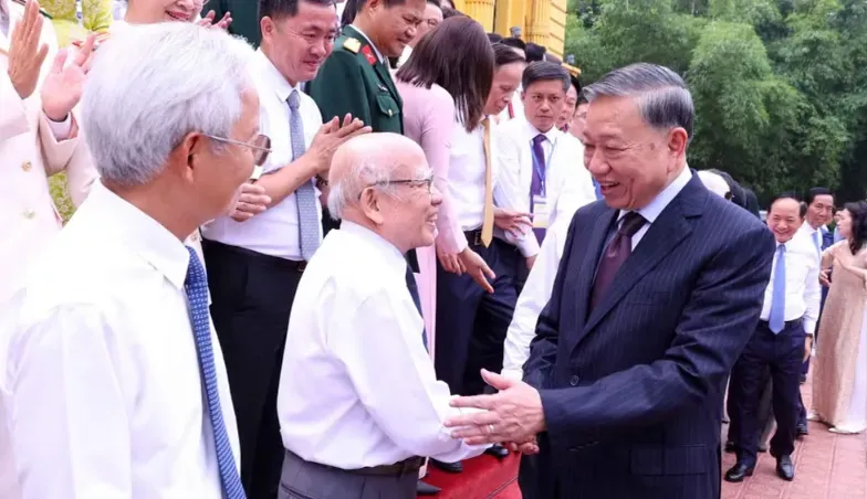 Tổng B&iacute; thư, Chủ tịch nước T&ocirc; L&acirc;m: B&aacute;o ch&iacute; c&aacute;ch mạng phải lấy sự thật v&agrave; lợi &iacute;ch nh&acirc;n d&acirc;n l&agrave;m trung t&acirc;m- Ảnh 1.