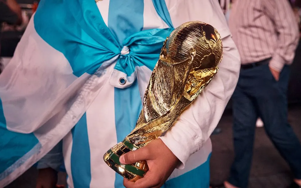 Đương kim vô địch Argentina sẽ có màn ra quân tại FIFA World Cup 2026™ vào lúc 8h00 ngày 17/6 (giờ Việt Nam). Cùng ngày, trước đó, Á quân - ĐT Pháp cũng bước vào trận đầu tiên vòng bảng đụng độ ĐT Senegal (Ảnh minh hoạ: AP)