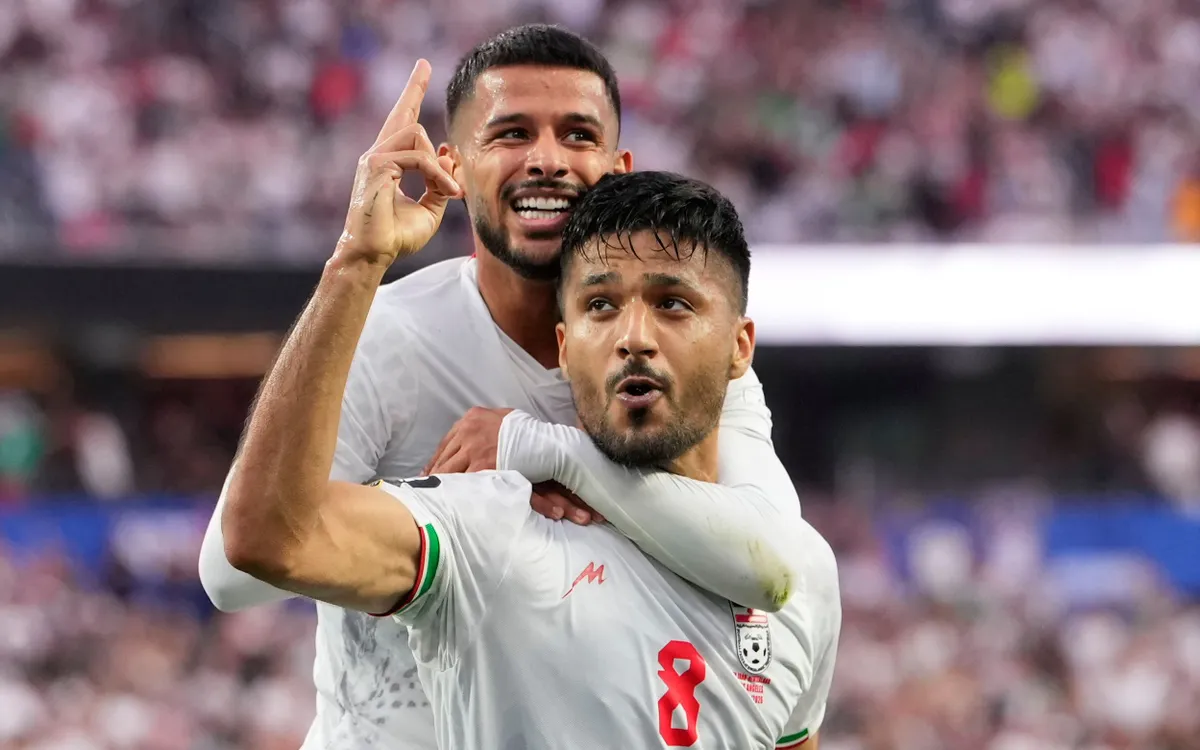 Iran vừa mang tới FIFA World Cup 2026™ thứ bóng đá không hề tẻ nhạt như cách mà mọi người dự đoán, hứa hẹn tạo ra những cuộc tranh tài hấp dẫn tại bảng G ở lượt trận tới (Ảnh: AP)