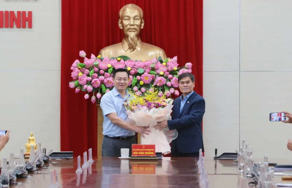 Chủ tịch UBND tỉnh: Báo chí tiếp tục là cầu nối, tạo sự đồng thuận trong xã hội - Ảnh 1.
