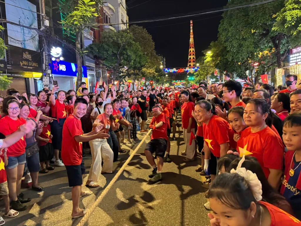 Ph&aacute;t huy gi&aacute; trị văn h&oacute;a d&acirc;n gian trong lễ hội h&egrave;: Sức sống mới từ những mạch nguồn truyền thống- Ảnh 1.