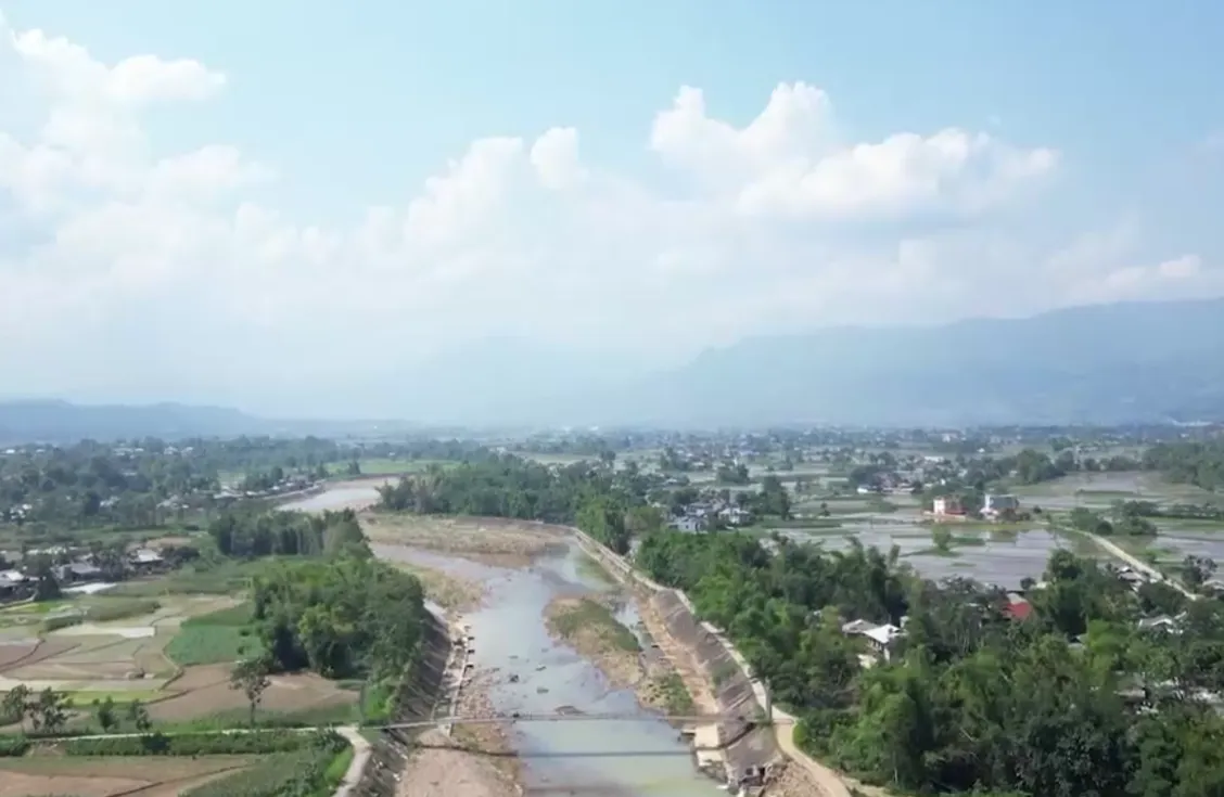 Lào Cai tăng cường quản lý hành lang thoát lũ mùa mưa bão- Ảnh 1. Lào Cai tăng cường quản lý hành lang thoát lũ mùa mưa bão- Ảnh 1.