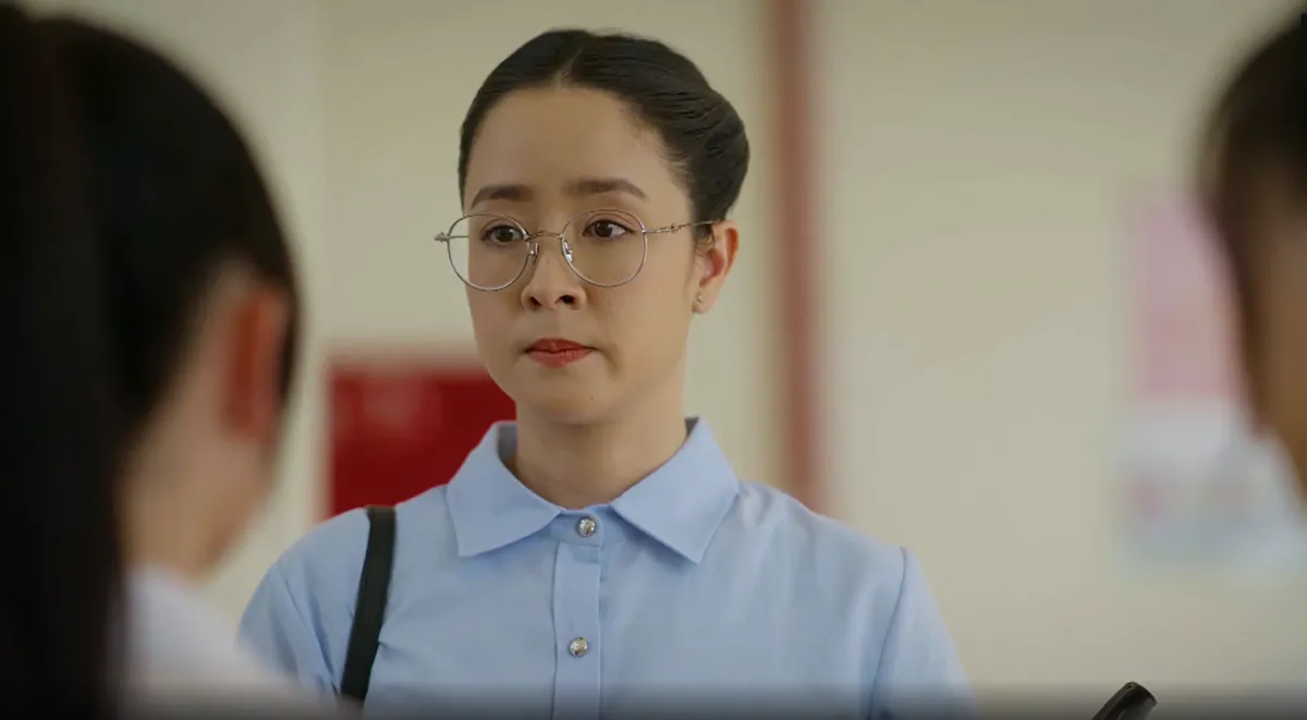 Ph&iacute;a b&ecirc;n kia th&agrave;nh phố - Tập 13: Gia đ&igrave;nh Th&aacute;i đ&ograve;i kỷ luật Cương, Khu&ecirc; tung bằng chứng bị &ldquo;Th&aacute;i tử&rdquo; bạo lực học đường - Ảnh 17.