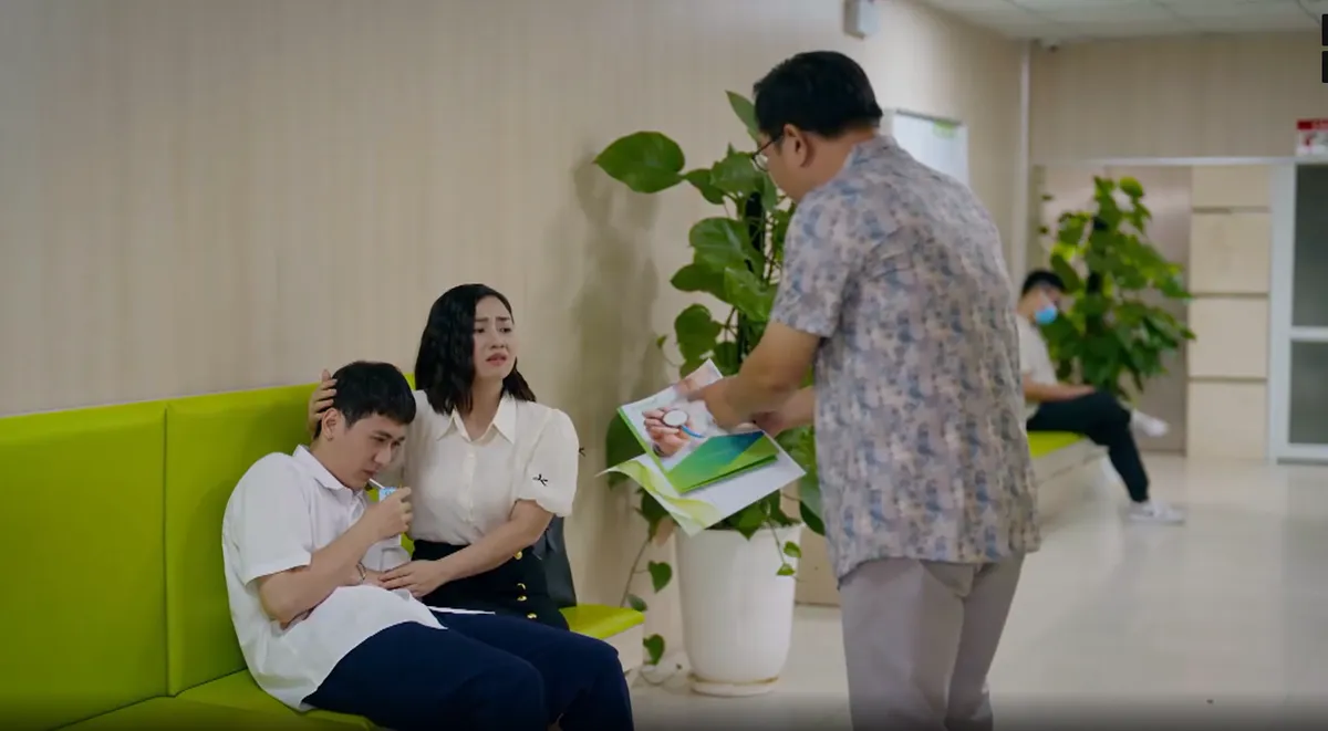 Ph&iacute;a b&ecirc;n kia th&agrave;nh phố - Tập 13: Gia đ&igrave;nh Th&aacute;i đ&ograve;i kỷ luật Cương, Khu&ecirc; tung bằng chứng bị &ldquo;Th&aacute;i tử&rdquo; bạo lực học đường - Ảnh 14.