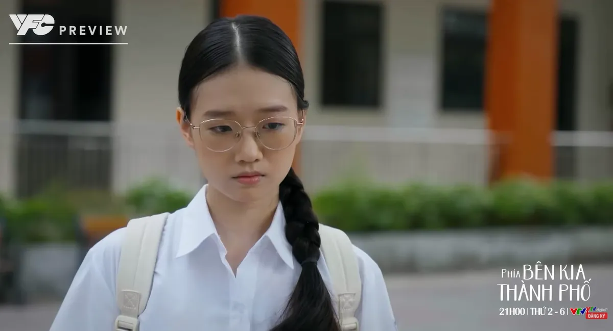 Phía bên kia thành phố - Tập 14: Mẹ Khuê kiên quyết xử lý việc Thái bắt nạt bạn học - Ảnh 7.