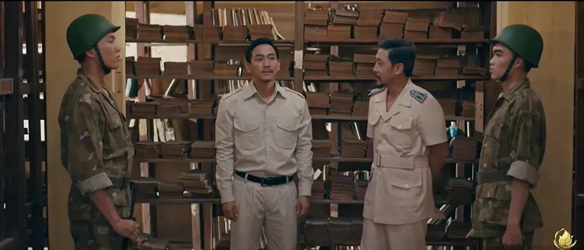 Tận hiến tập 12, 13: Biến cố khủng khiếp với gia đình Nguyễn Thành - Ảnh 2.