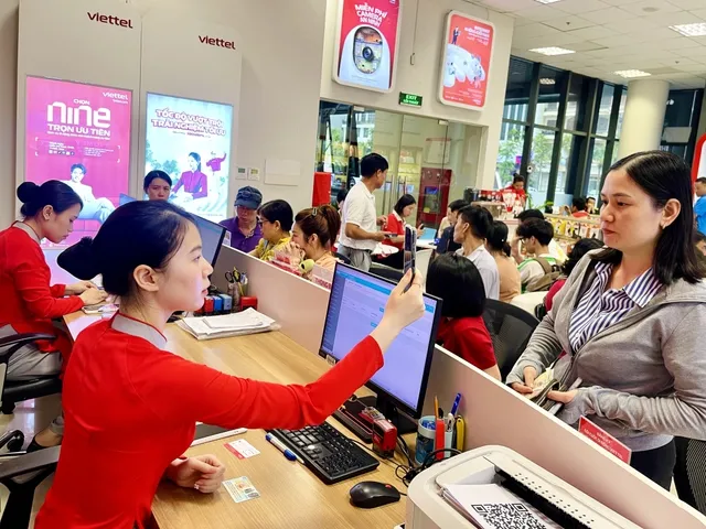 Nhà mạng bắt đầu khóa một chiều thuê bao chưa xác thực- Ảnh 1. Nhà mạng bắt đầu khóa một chiều thuê bao chưa xác thực- Ảnh 1.