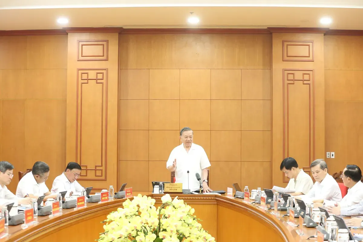 Tổng B&iacute; thư, Chủ tịch nước T&ocirc; L&acirc;m: X&acirc;y dựng tầm nh&igrave;n thế kỷ mới từ kh&aacute;t vọng vươn l&ecirc;n của d&acirc;n tộc Việt Nam- Ảnh 1.