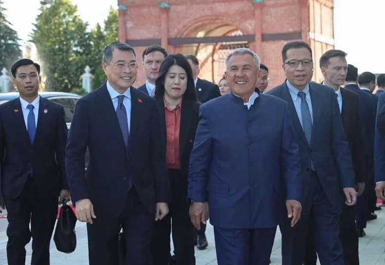 Thủ tướng L&ecirc; Minh Hưng th&uacute;c đẩy hợp t&aacute;c với Tatarstan, mở rộng kết nối doanh nghiệp v&agrave; du lịch Việt - Nga- Ảnh 1.