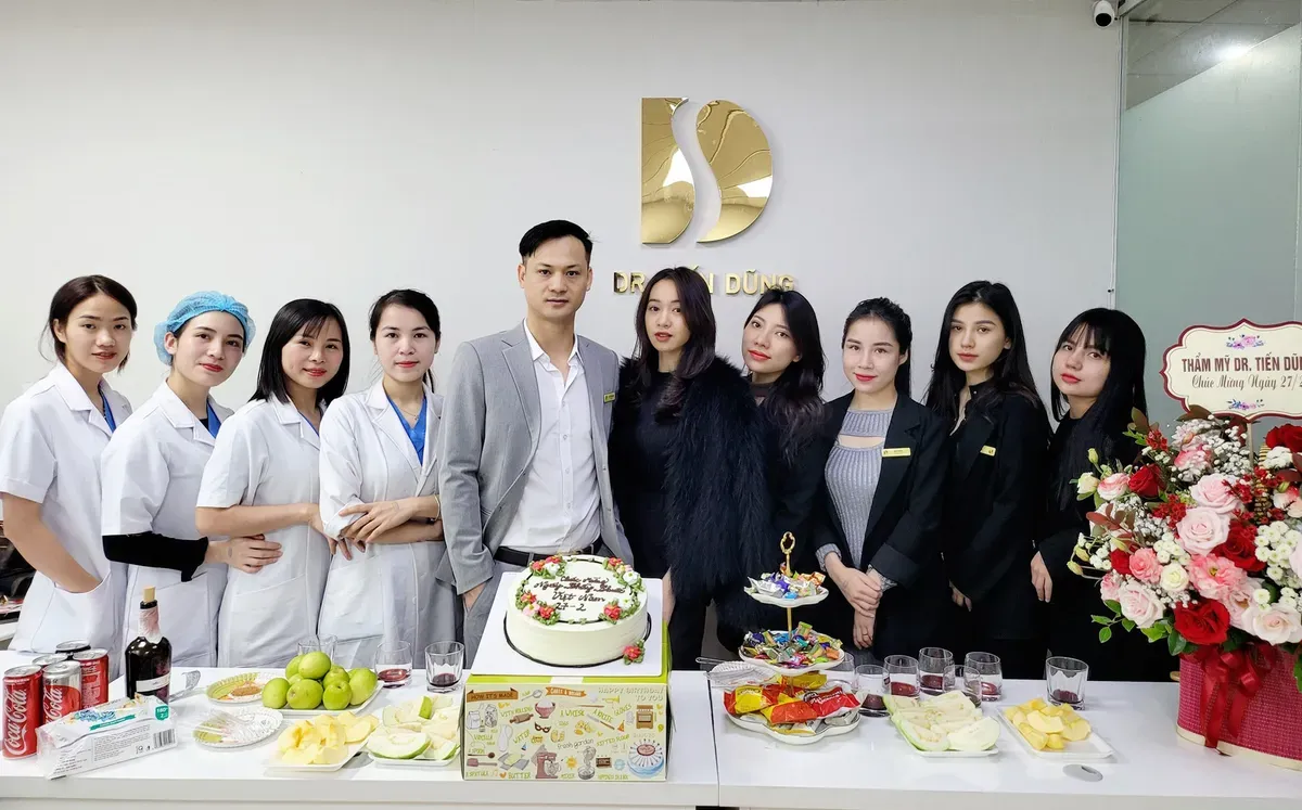 B&aacute;c sĩ thẩm mỹ Đỗ Tiến Dũng chia sẻ b&iacute; quyết th&agrave;nh c&ocirc;ng trong ng&agrave;nh thẩm mỹ - Ảnh 1.