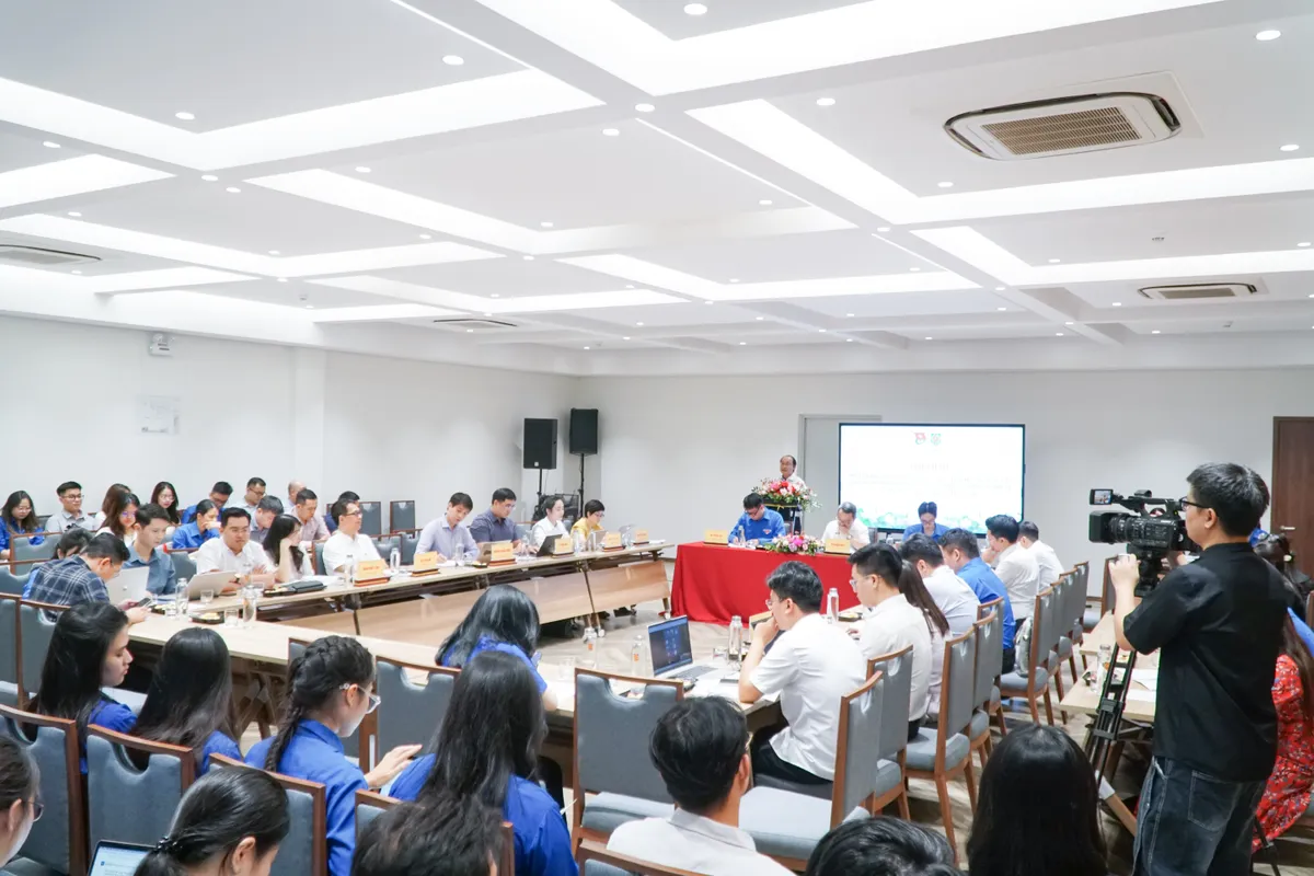 Ho&agrave;n thiện ph&aacute;p luật, n&acirc;ng cao hiệu quả xử l&yacute; tội phạm mới tr&ecirc;n kh&ocirc;ng gian mạng - Ảnh 2.