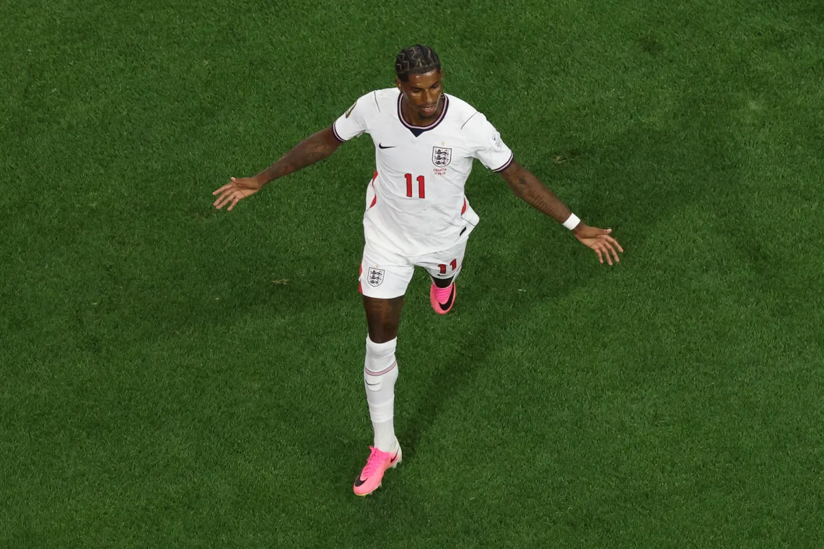 Chiến thắng đầy kịch t&iacute;nh của ĐT: Nỗi lo h&agrave;ng thủ tại FIFA World Cup 2026&trade; - Ảnh 3.