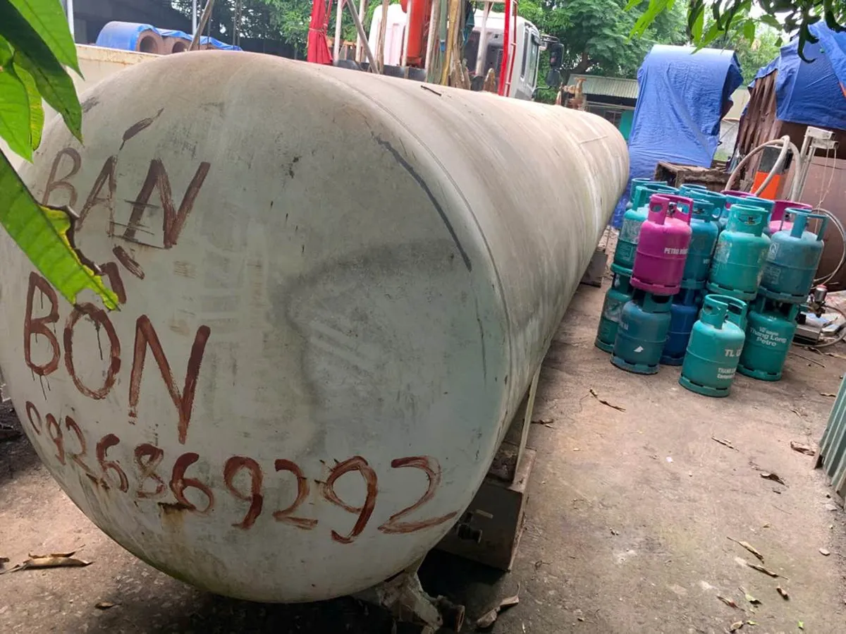 H&agrave; Nội: Ph&aacute;t hiện v&agrave; xử l&yacute; cơ sở san triết gas tr&aacute;i ph&eacute;p - Ảnh 1.