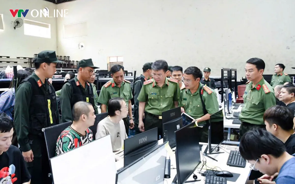 Giám đốc Công an tỉnh Phú Thọ Nguyễn Minh Tuấn trực tiếp chỉ đạo vụ việc. Ảnh: CAPT