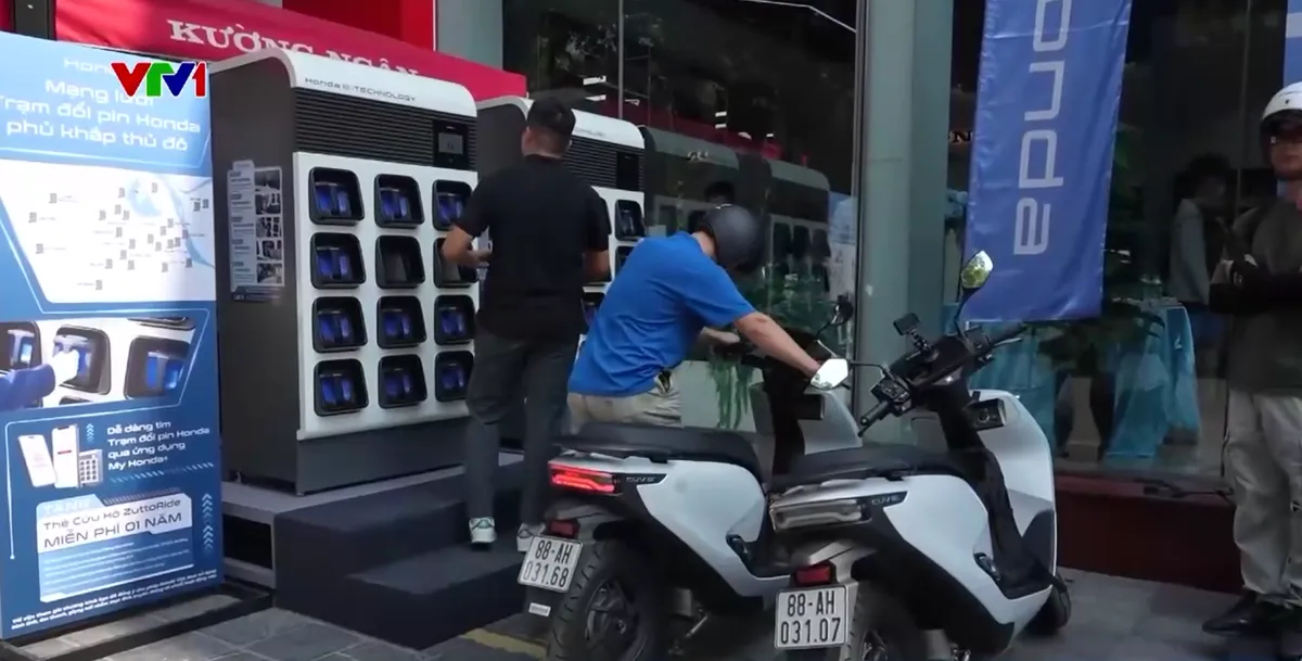 Xanh hóa giao thông, giảm áp lực cho lưới điện đô thị - Ảnh 1.